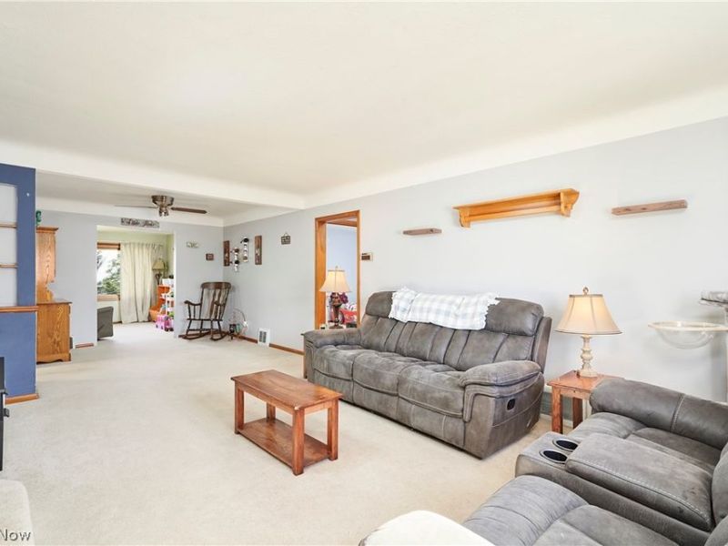 1359 Beaconfield Road, Lyndhurst, OH 44124 Photo 3