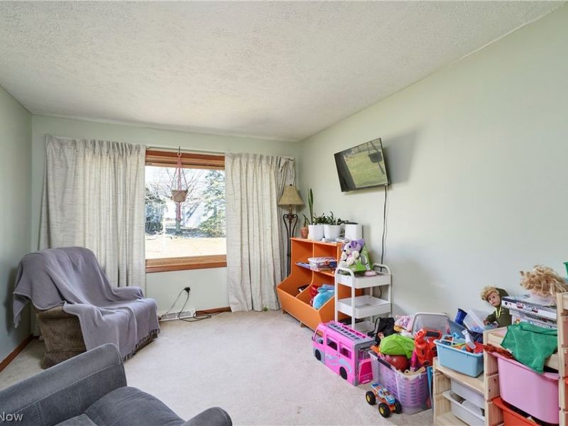 1359 Beaconfield Road, Lyndhurst, OH 44124 Photo 9