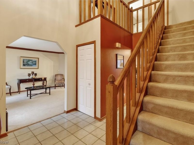 648 Landerwood Lane , Avon Lake, OH 44012 Photo 6