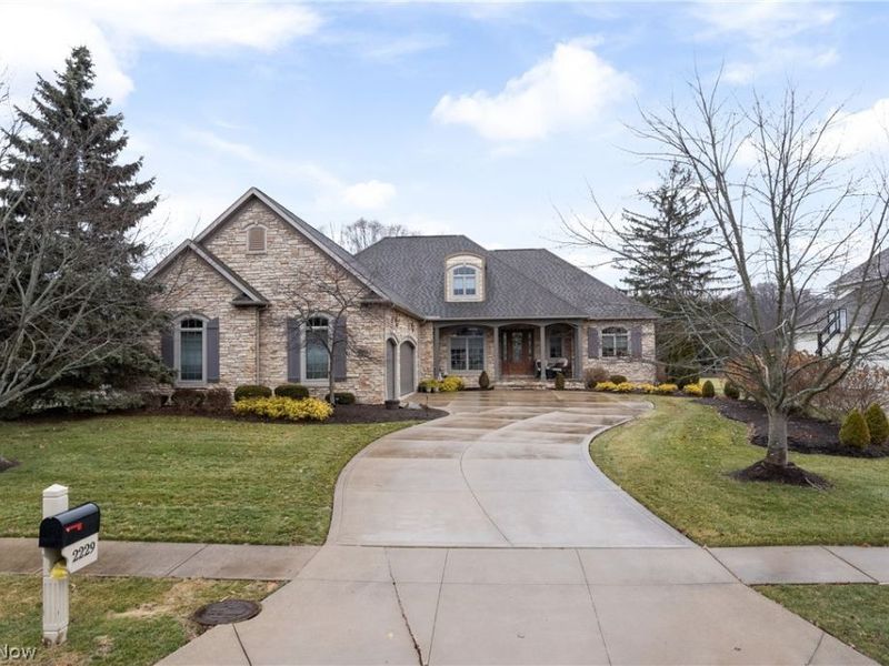 2229 E Park Drive , Uniontown, OH 44685 Photo 1