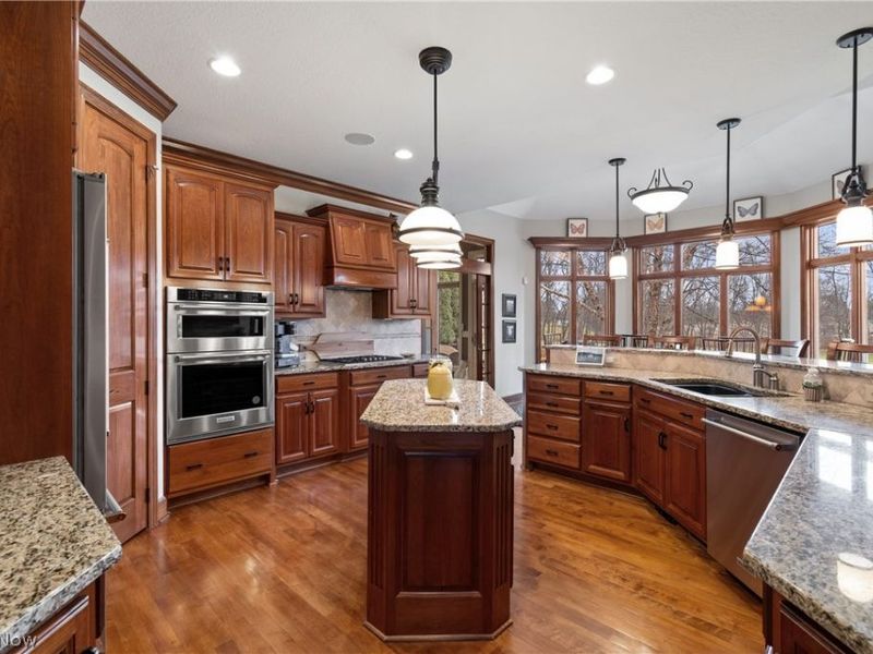 2229 E Park Drive , Uniontown, OH 44685 Photo 14