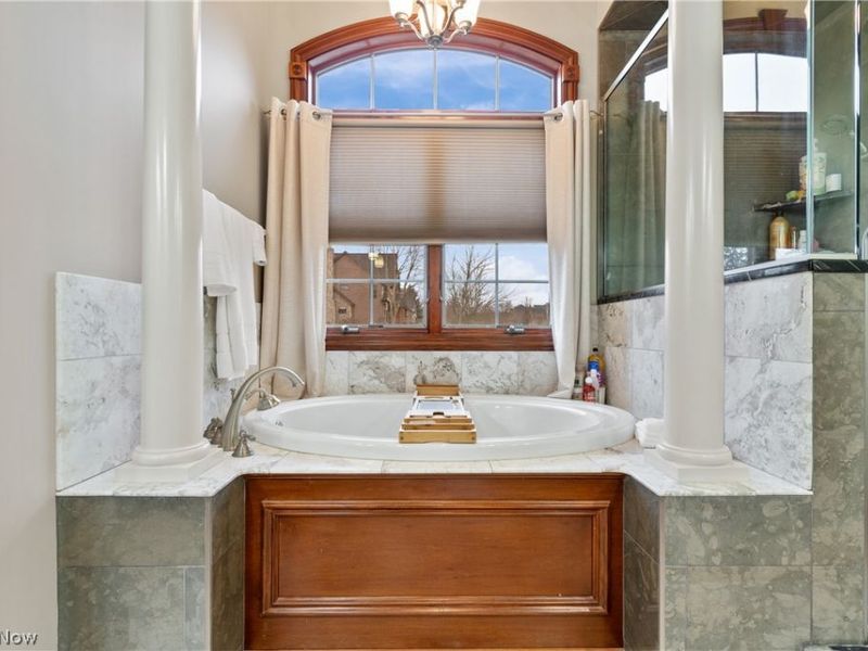 2229 E Park Drive , Uniontown, OH 44685 Photo 20