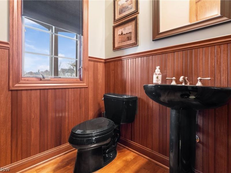 2229 E Park Drive , Uniontown, OH 44685 Photo 26