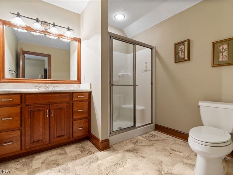 2229 E Park Drive , Uniontown, OH 44685 Photo 32