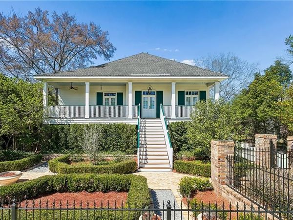 232 W BEACH Parkway, Mandeville, LA 70448