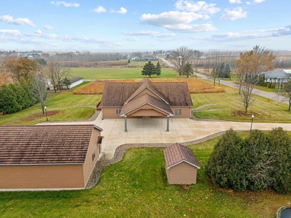 101 E 13th Street, Sumner, IA 50674