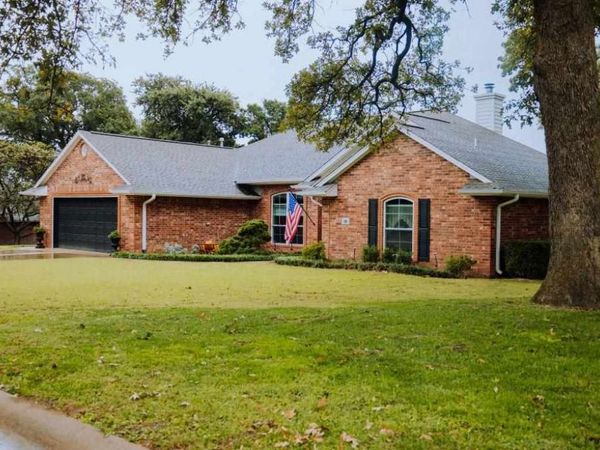 19 E Cimarron Trail, perkins, OK 00000