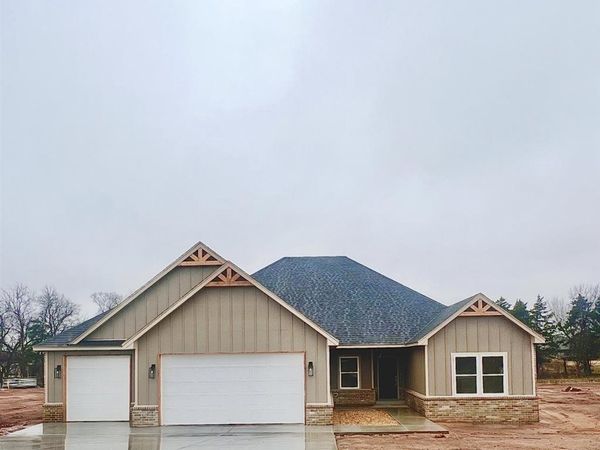 303 Blanco Bend, Stillwater, OK 74074