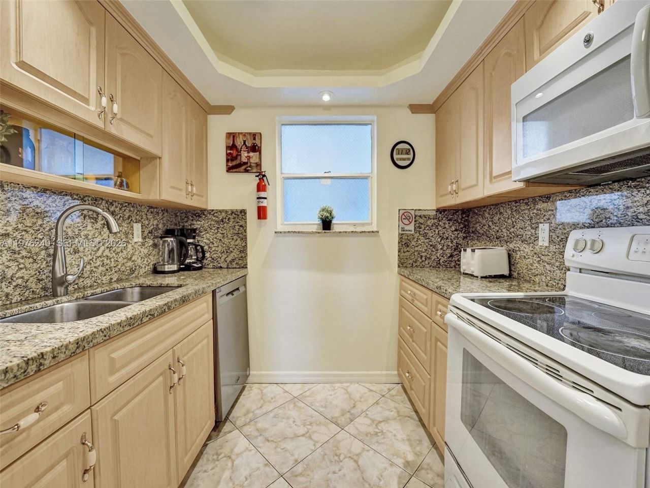 201 178th Dr , Unit 439, Sunny Isles Beach, FL 33160 Photo