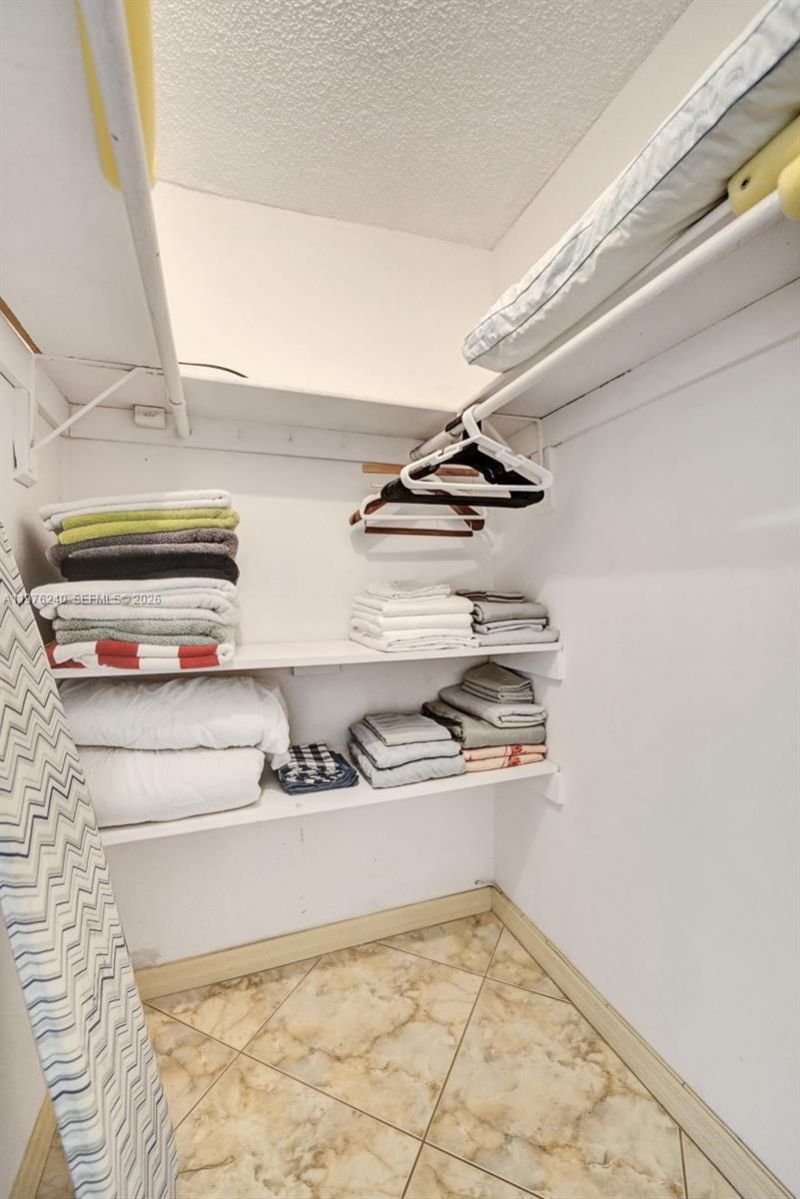 201 178th Dr , Unit 439, Sunny Isles Beach, FL 33160 Photo