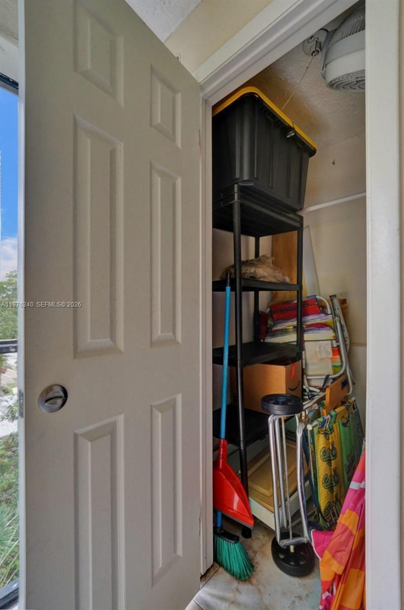 201 178th Dr , Unit 439, Sunny Isles Beach, FL 33160 Photo