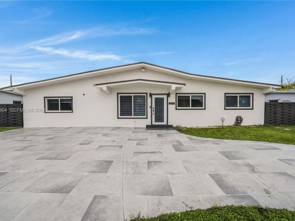 5635 W 13th Ct , Hialeah, FL 33012