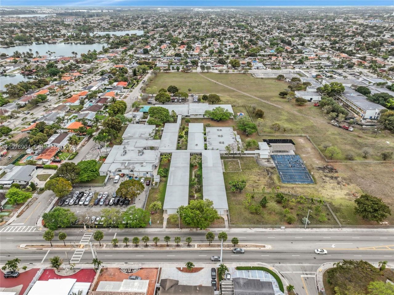 5635 W 13th Ct , Hialeah, FL 33012 Photo