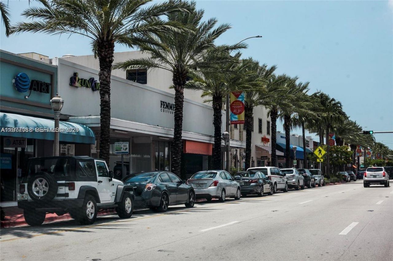 8000 Harding Ave, Unit 2B, Miami Beach, FL 33141 Photo