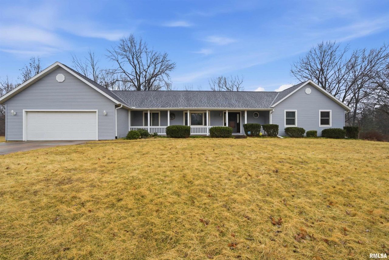 6 Woodhaven Court, Metamora, IL 61548 Main Photo