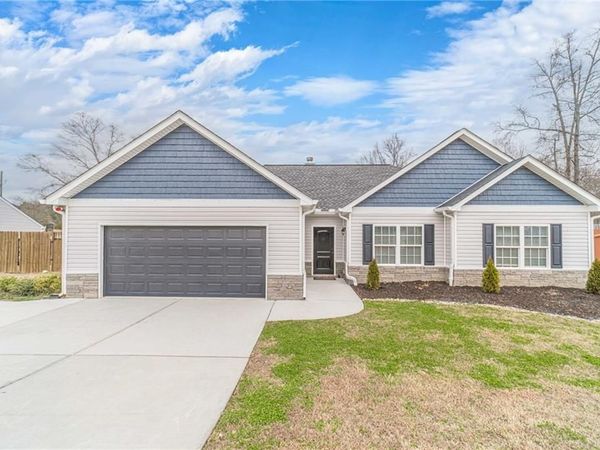 1587 Pointe South Circle, Bethlehem, GA 30620