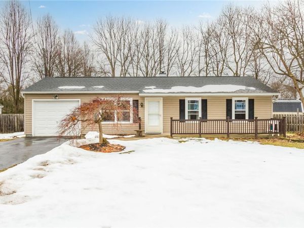 1838 Maple Avenue , Palmyra, NY 14522