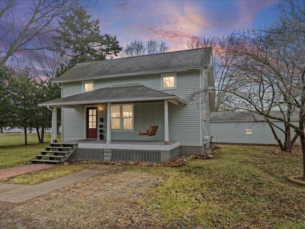 805 W Blaine Street, Monticello, IL 61856