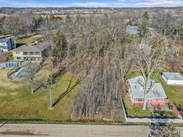 40963 N Champaign Drive , Antioch, IL 60002