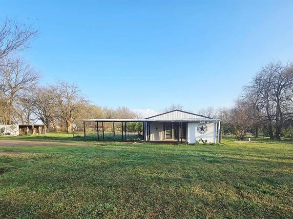 5180 Fm 1569, Farmersville, TX 75442