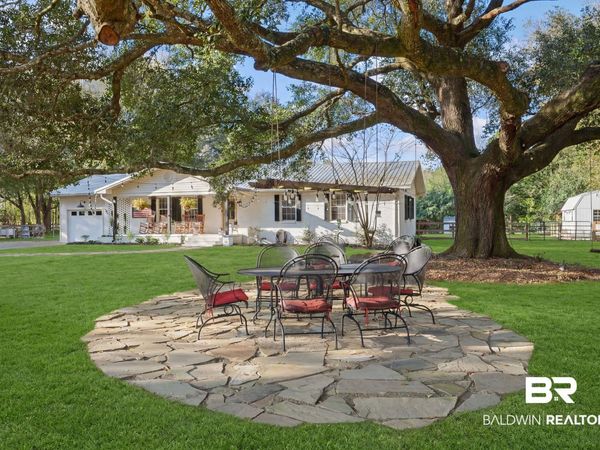 9407 Twin Beech Road, Fairhope, AL 36532