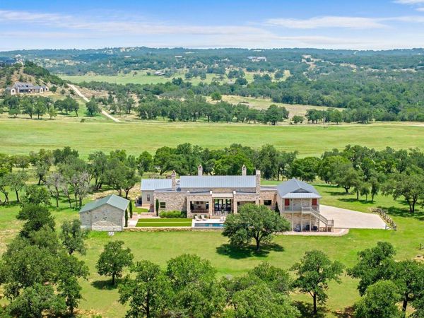 371 Achtzehn RD , Fredericksburg, TX 78624
