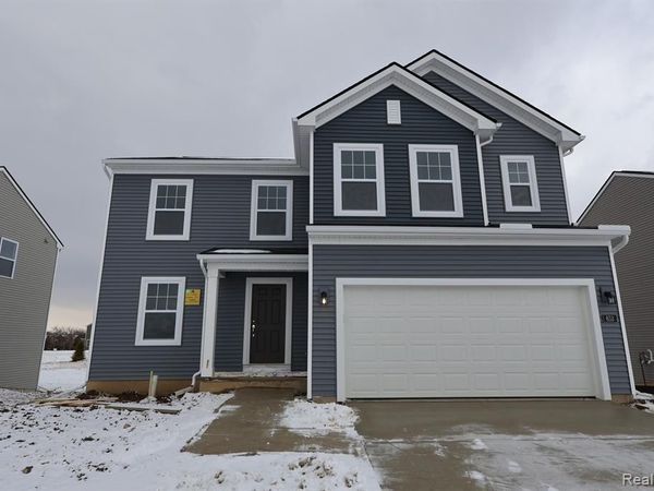 653 Swift Creek Drive, Chelsea, MI 48118