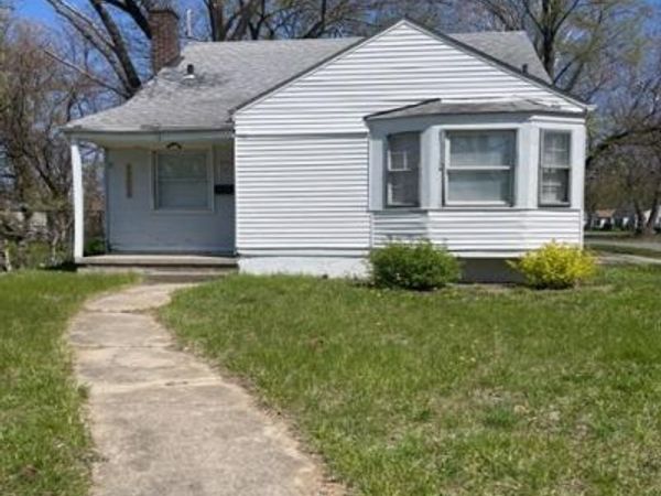 15900 Curtis Street, Detroit, MI 48235