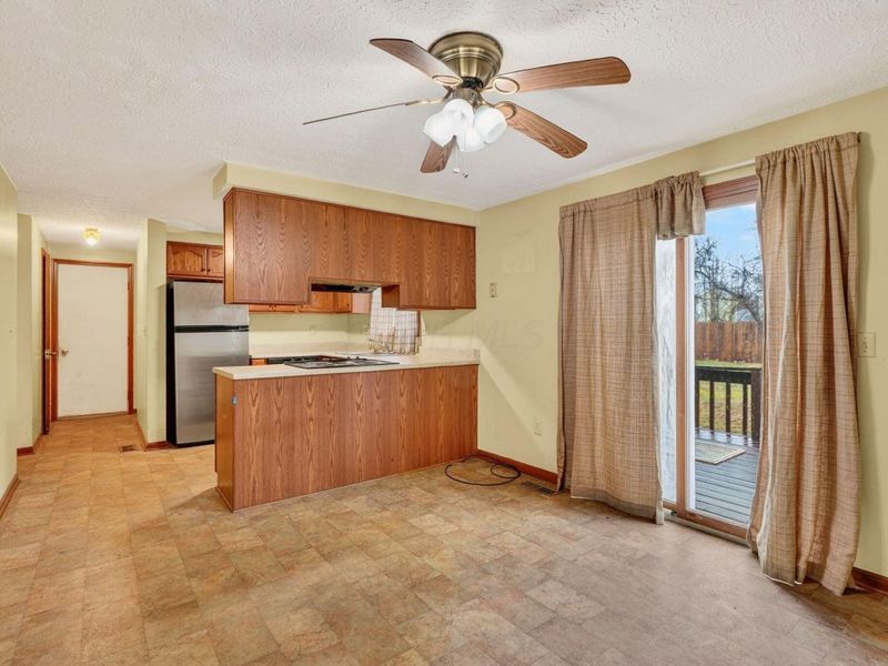 3466 WESTPOINT Drive, Columbus, OH 43232 Photo 17