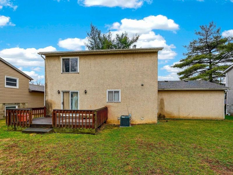 3466 WESTPOINT Drive, Columbus, OH 43232 Photo 3