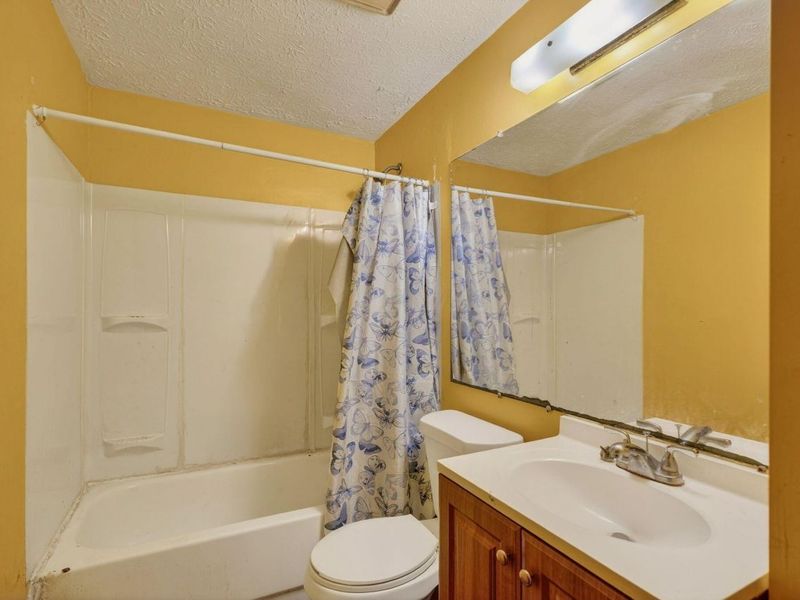 3466 WESTPOINT Drive, Columbus, OH 43232 Photo 30