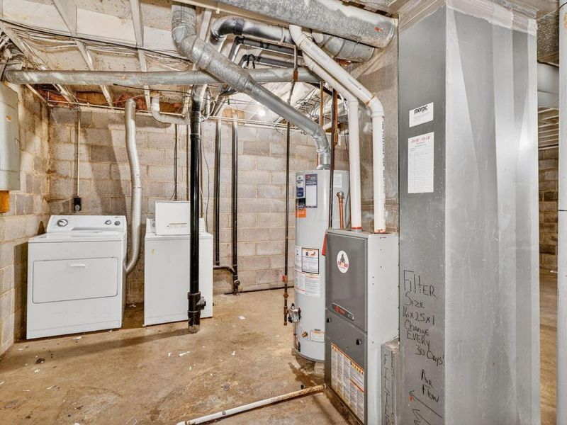 3466 WESTPOINT Drive, Columbus, OH 43232 Photo 31