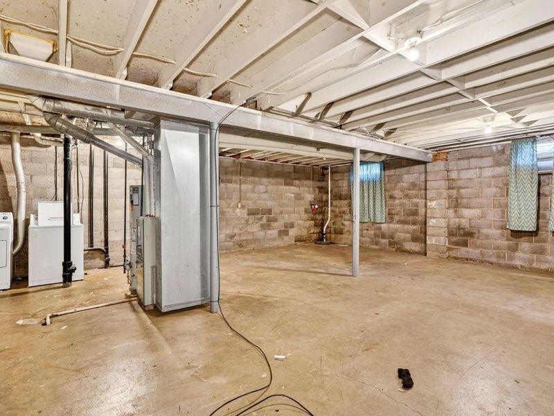 3466 WESTPOINT Drive, Columbus, OH 43232 Photo 32