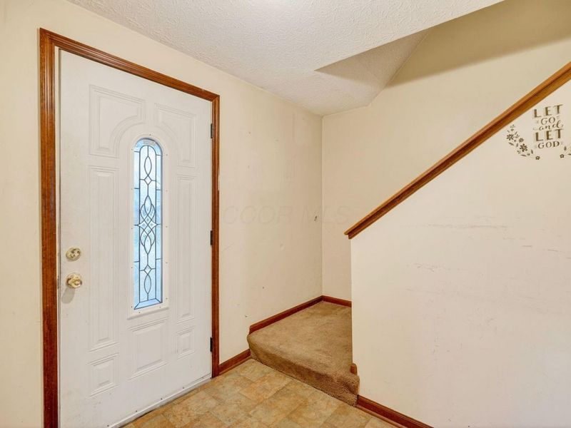 3466 WESTPOINT Drive, Columbus, OH 43232 Photo 6