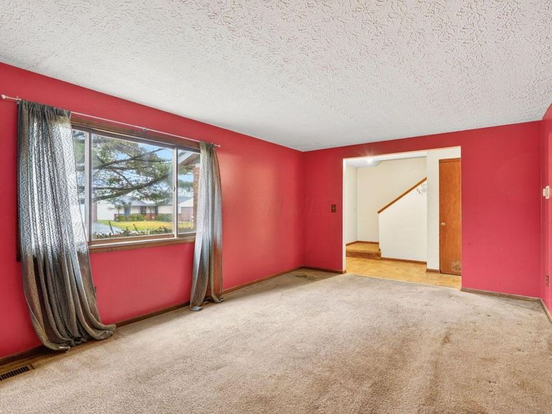 3466 WESTPOINT Drive, Columbus, OH 43232 Photo 9