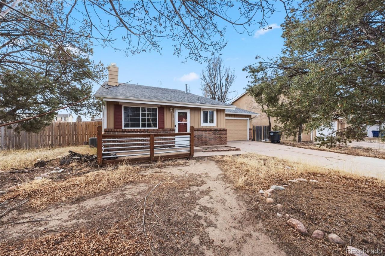 2105 Endicott Court, Colorado Springs, CO 80916 Main Photo