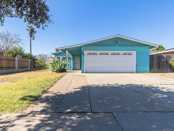 1489 Lassen Avenue , Salinas, CA 93906