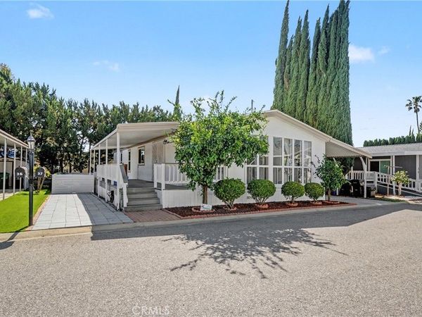 15831 Olden Street , Unit 37, Sylmar, CA 91342