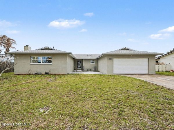 455 Riverside Avenue , Merritt Island, FL 32953