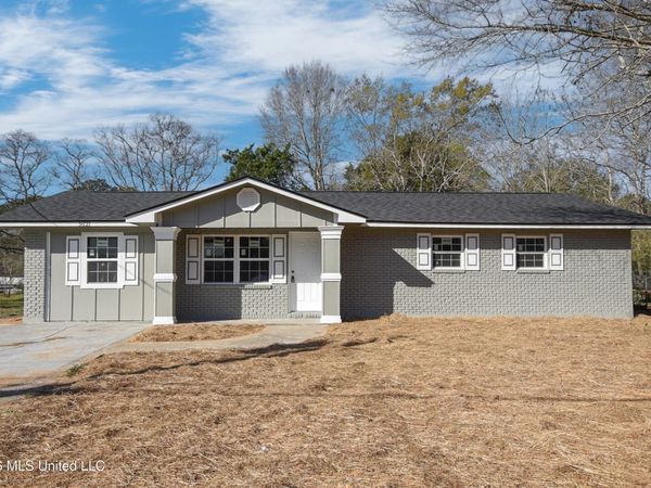 9621 Donchester Circle, Moss Point, MS 39562