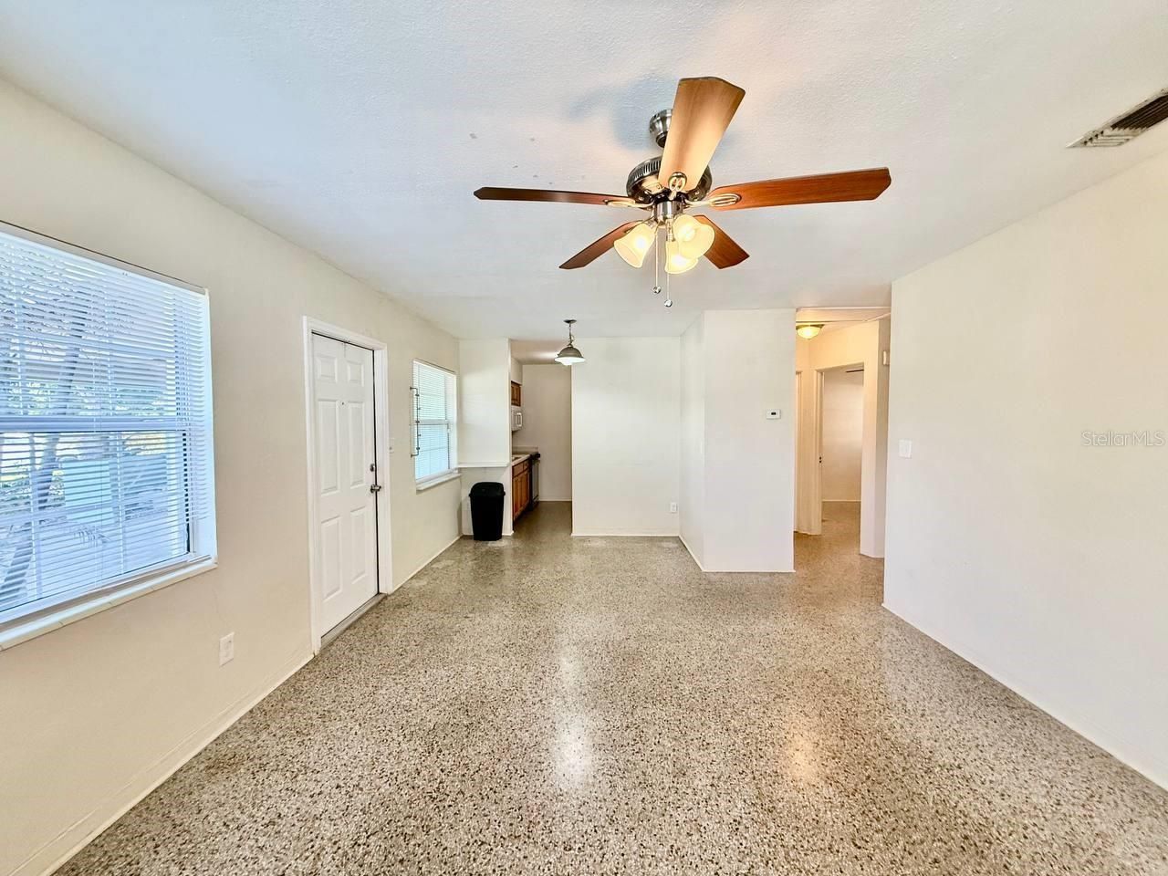 257 38th Avenue Se, Saint Petersburg, FL 33705 Photo