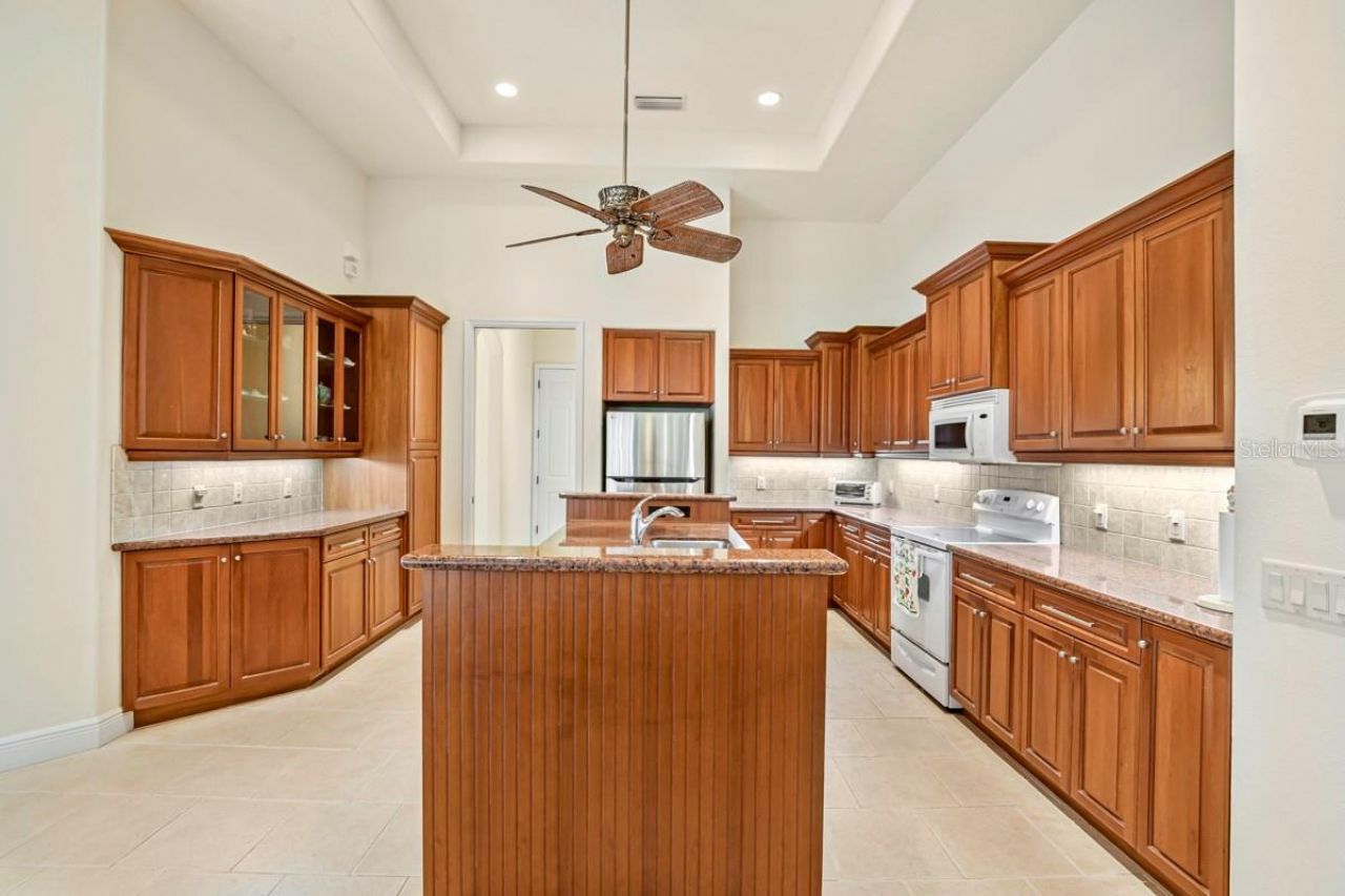 6197 9th Avenue Circle Ne, Bradenton, FL 34212 Photo