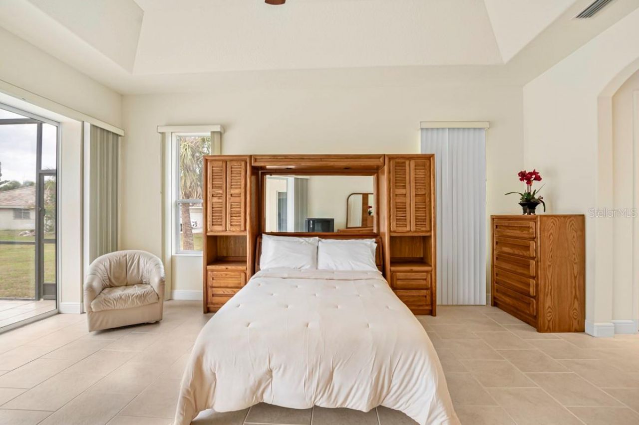 6197 9th Avenue Circle Ne, Bradenton, FL 34212 Photo