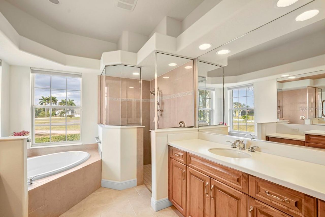 6197 9th Avenue Circle Ne, Bradenton, FL 34212 Photo