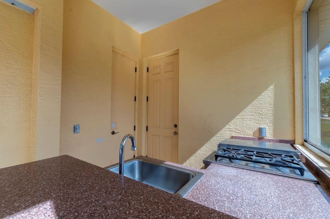 6197 9th Avenue Circle Ne, Bradenton, FL 34212 Photo