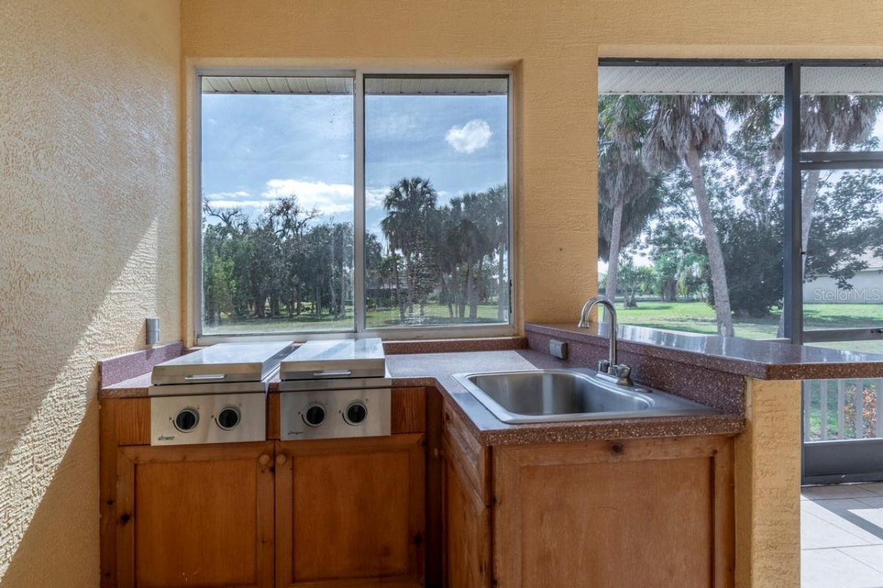 6197 9th Avenue Circle Ne, Bradenton, FL 34212 Photo