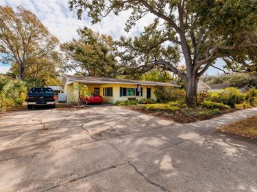 2306 S LOIS AVENUE , TAMPA, FL 33629