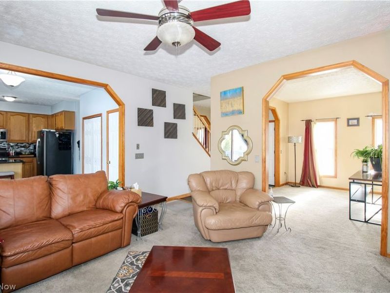 5946 N Mayflower Drive , Lorain, OH 44053 Photo 17