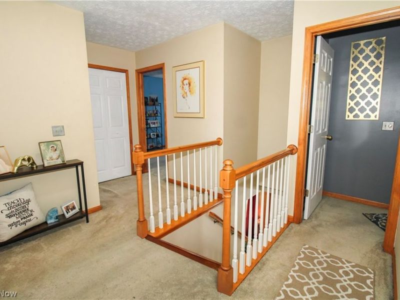 5946 N Mayflower Drive , Lorain, OH 44053 Photo 28