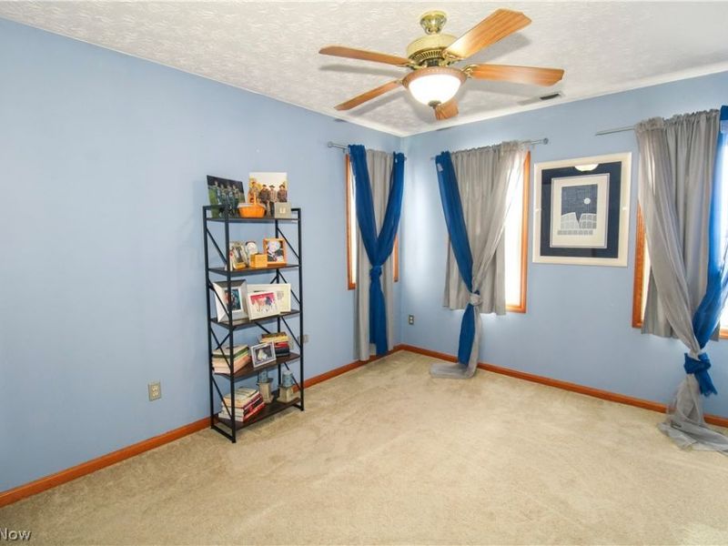 5946 N Mayflower Drive , Lorain, OH 44053 Photo 31